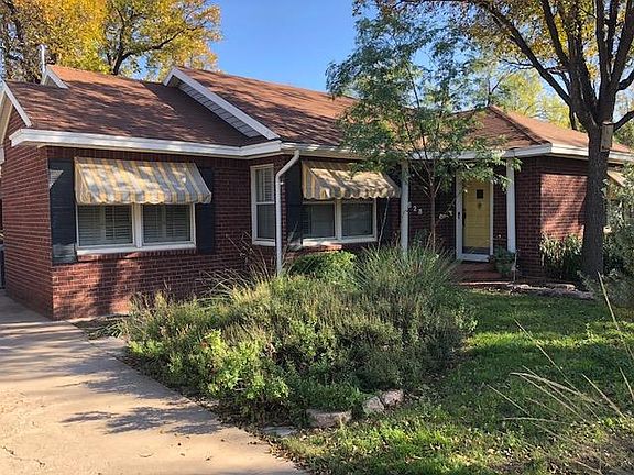 2nd image of 1628 Paseo De Vaca St
