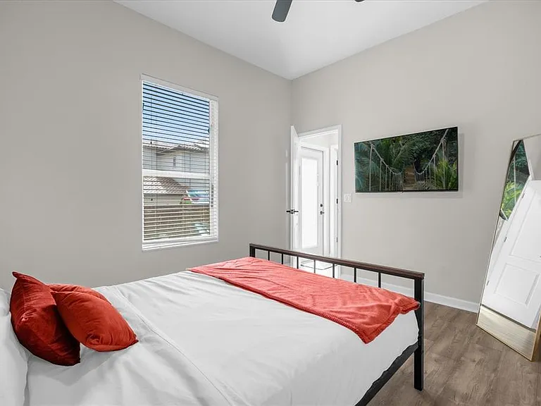 10175 Cove Lake Dr — Photo 33