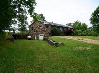 1418 Fairview Rd, Scott Township, PA 18411