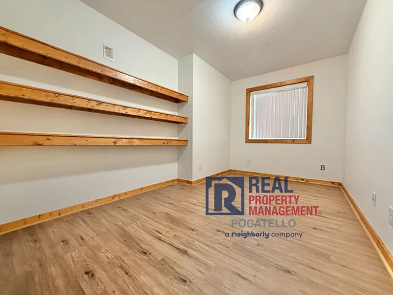 13355 N Dekay Rd — Photo 12