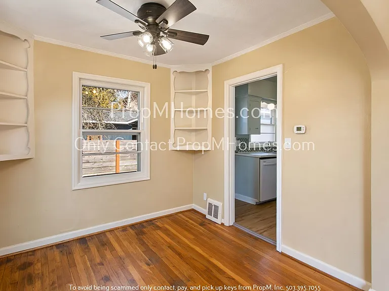5127 SE Tibbetts St — Photo 8