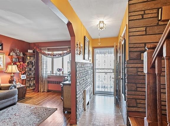 3rd image of 3228 Layton Ave