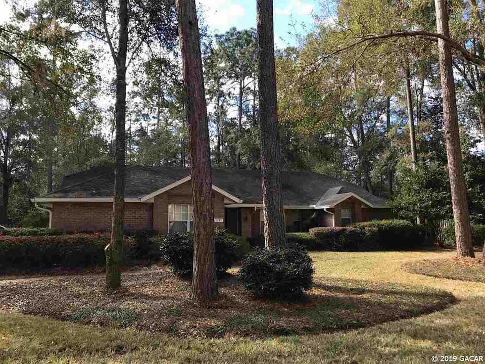 2nd image of 5221 NW 44th Pl