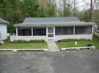 6235 NE Lakeshore Dr, Macy, IN 46951