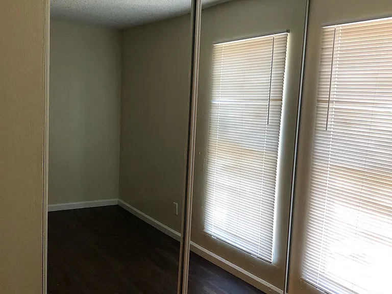 2230 Dwight Way — Photo 30