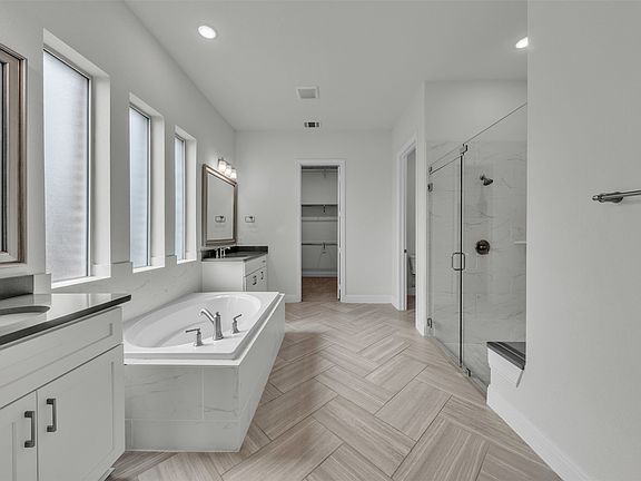 4th image of 1802 Southpointe Xing