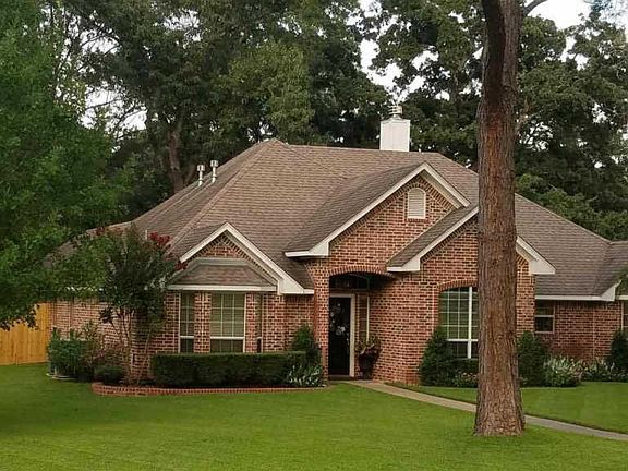 3rd image of 17031 Westlake Cir
