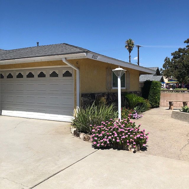 Front of apartment from driveway