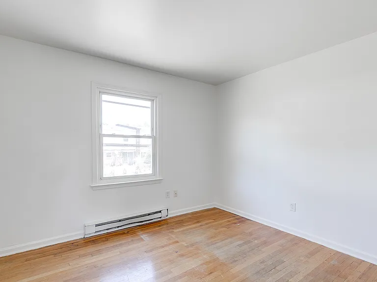 1606 Pollock St #B — Photo 13