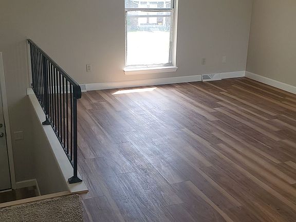 2nd image of 4345-4347 E Santa Anna Dr