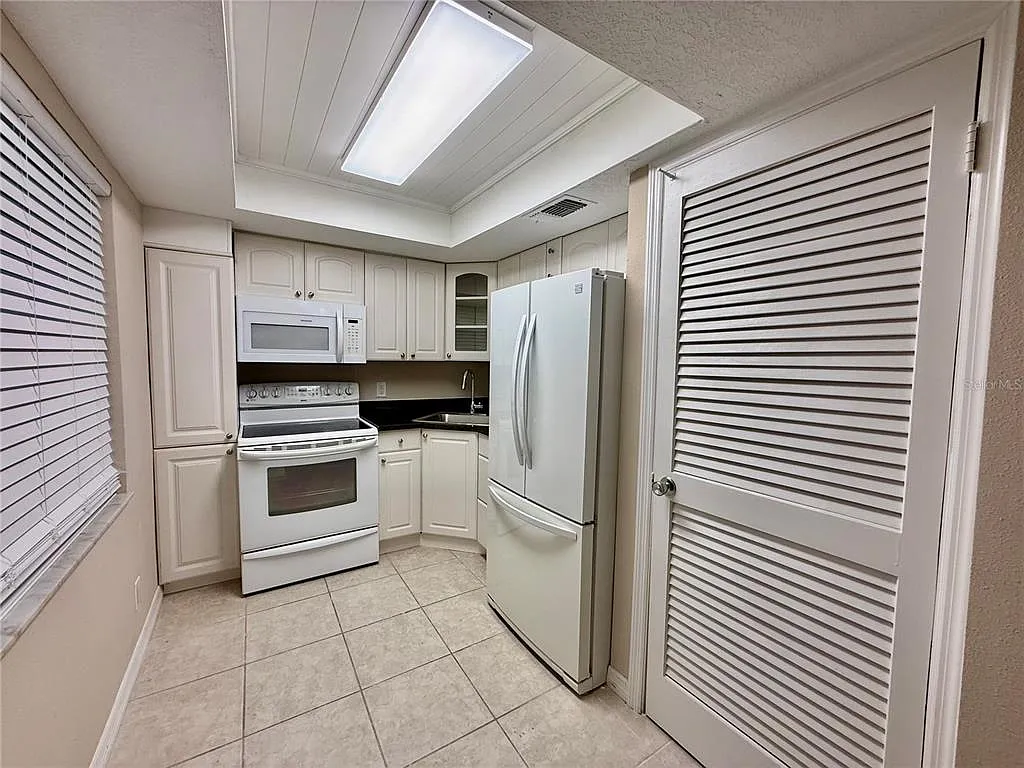 1 bed, 1.0 bath, 770 sqft, $1,450 — Photo 3