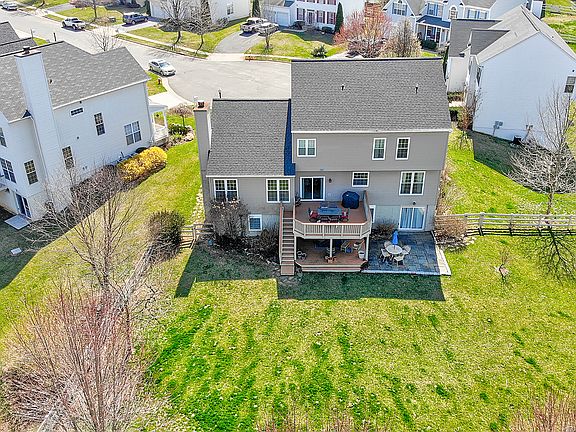2nd image of 35732 Winslow Ct