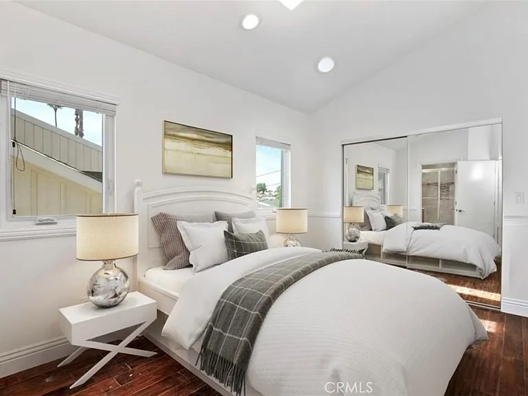 5954 Wilkinson Ave — Photo 23