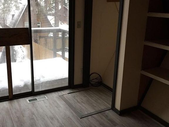 4th image of 8890 Brook Ave