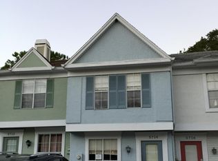 5714 Bratton Dr, Temple Terrace, FL 33617
