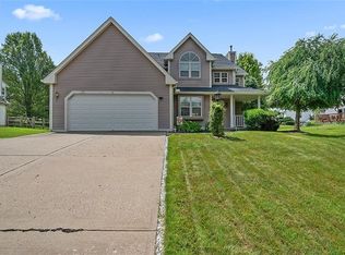 375 Castle Creek Dr, Seven Fields, PA 16046