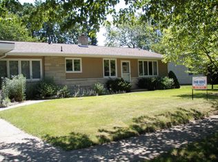 1406 S Maple St, Urbana, IL 61801