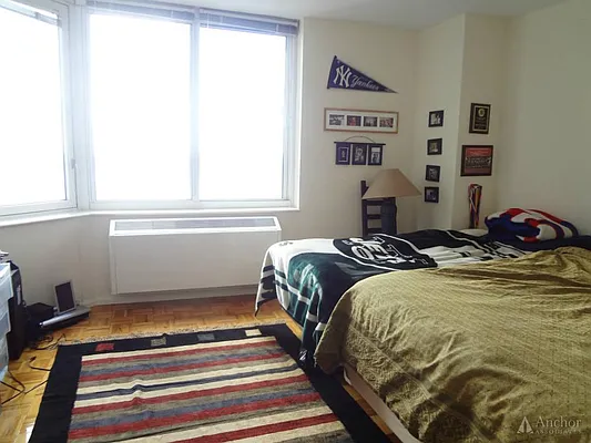 Rented by Anchor Associates | media 7