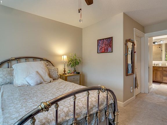 4th image of 4309 SE 177th Ln
