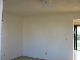 5th image of 10 Chapman St