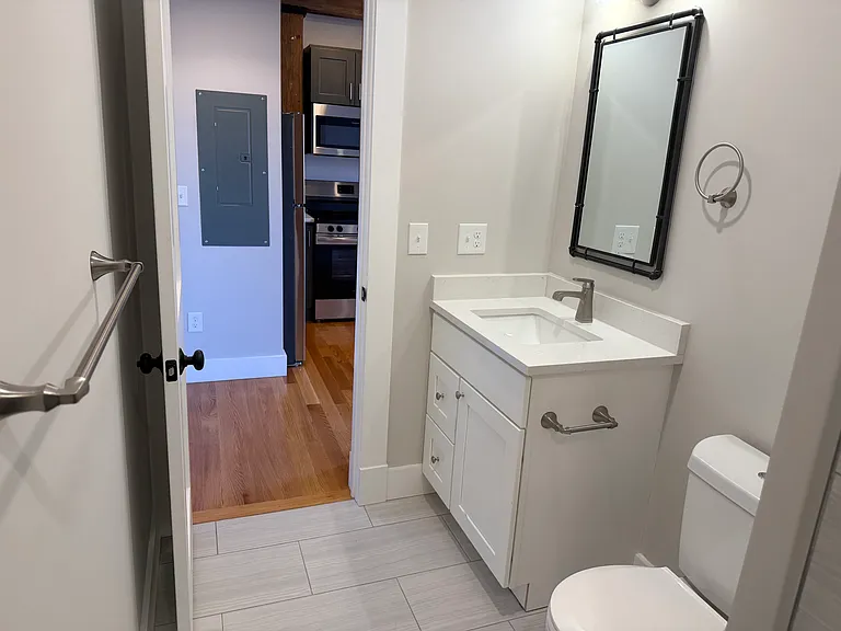 1665 Main Street — Photo 5