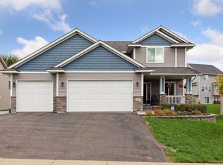 34 Coach Light Dr, Hudson, WI 54016