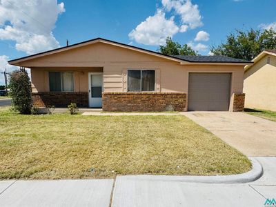 902 E Midwest St, Hobbs, NM, 88240