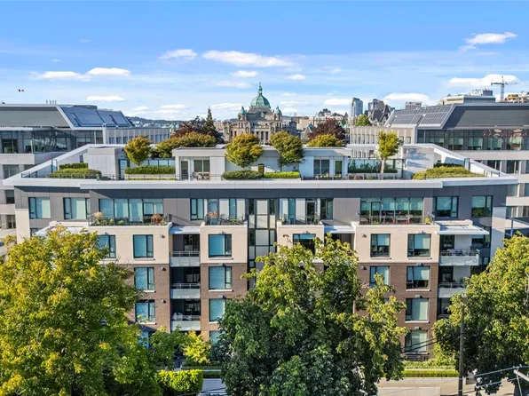 550 Michigan St #304, Victoria, BC V8V 0G3