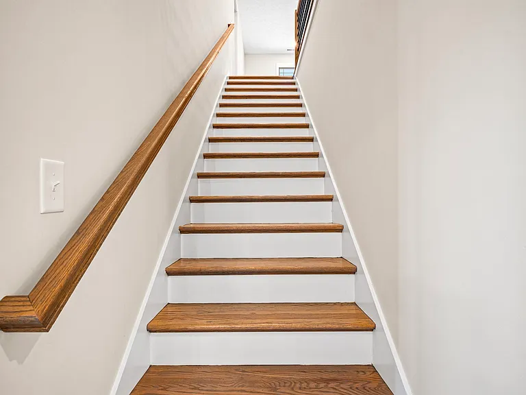 1749 Powell Rd — Photo 31
