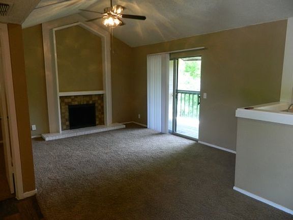 2nd image of 1515 Southport Dr APT E