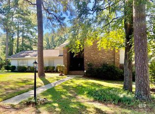 272 Longleaf Cir, Monroeville, AL 36460