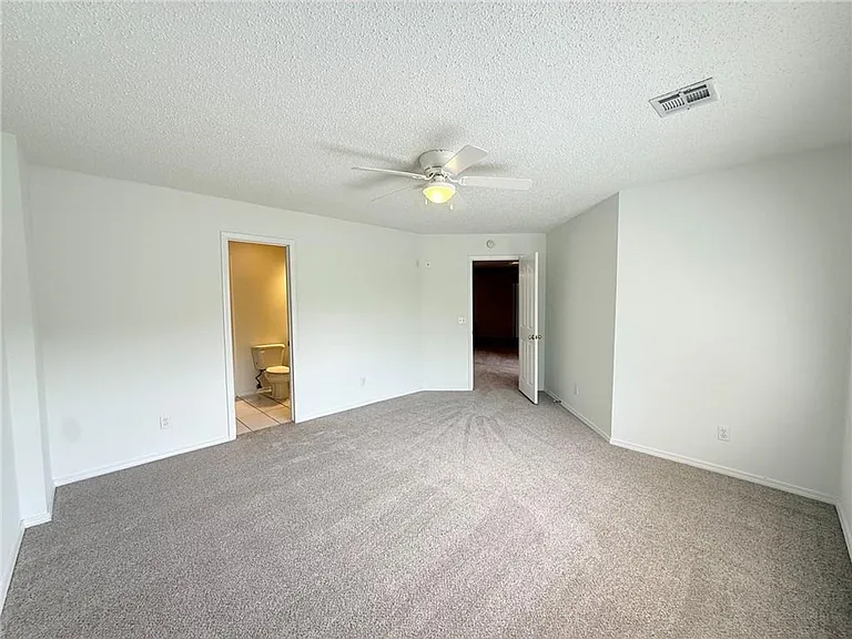 18033 Broadview — Photo 18