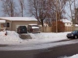 1216 Upton St, Mount Pleasant, MI 48858