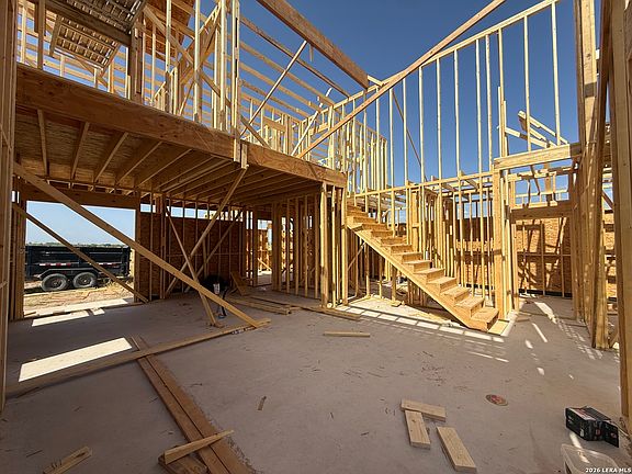 5th image of 2205 Rio Sabinas Drive