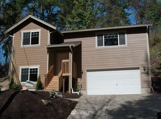 5440 W Sherman Hts, Bremerton, WA 98312