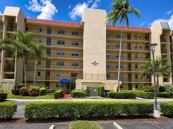 3524 Via Poinciana Apt 104, Lake Worth, FL 33467