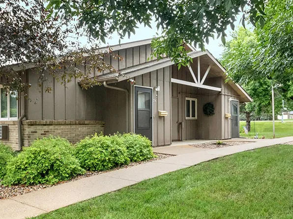 113 7th St NE #1, Orange City, IA 51041