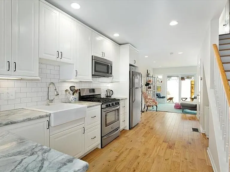 1428 S Clarion St — Photo 4