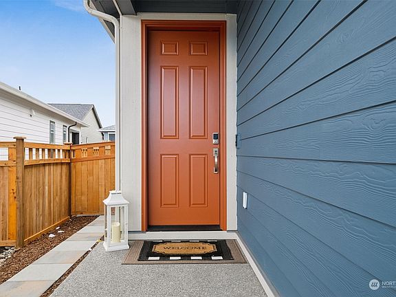 3rd image of 14929 207th Avenue E