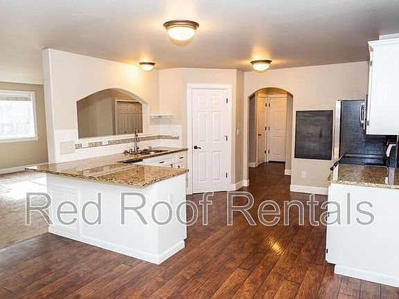 5th image of 5620 208th Street Ct E