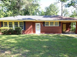 902 Ridgewood Dr, Valdosta, GA 31601