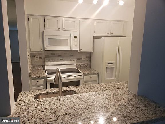 2nd image of 20512 Shadyside Way #45-3
