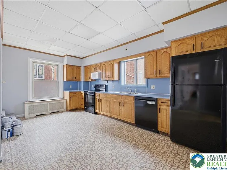 1229 Main St — Photo 13