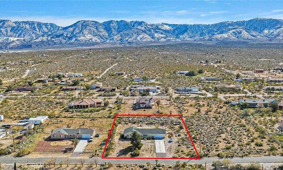 1st image of 32361 Spinel Rd