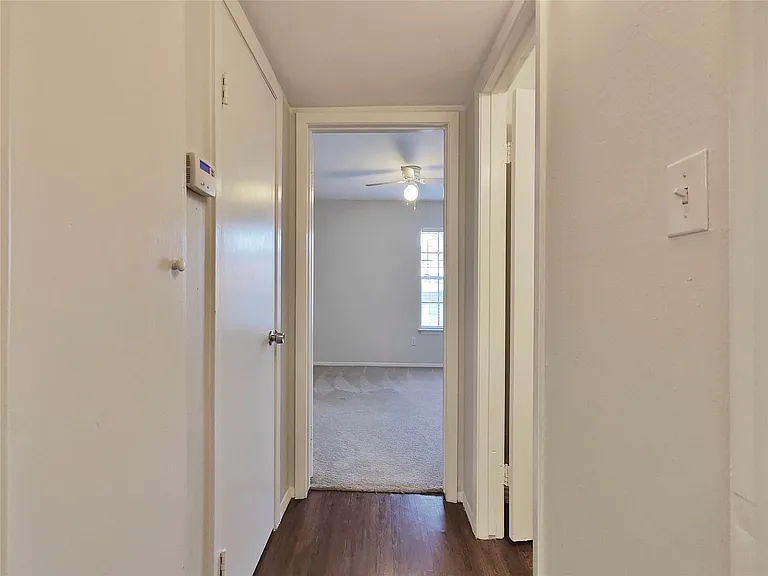 600 19th St #20 — Photo 10