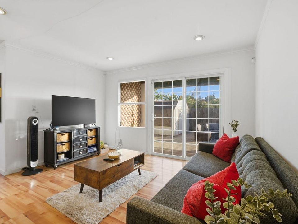 1st image of 26673 Huntwood Ave