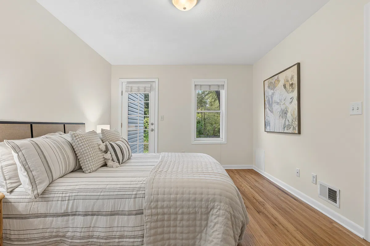 3 bed, 1440 sqft, $2,350 — Photo 3