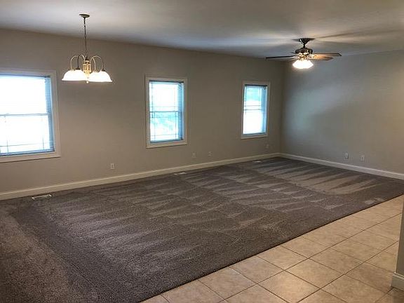 main living room / dinning room