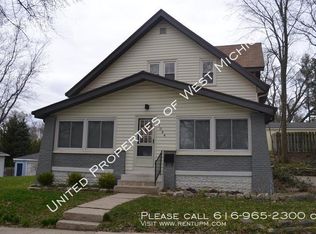 1044 Houseman Ave NE, Grand Rapids, MI 49503