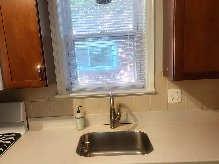12 Walnut St NW — Photo 9